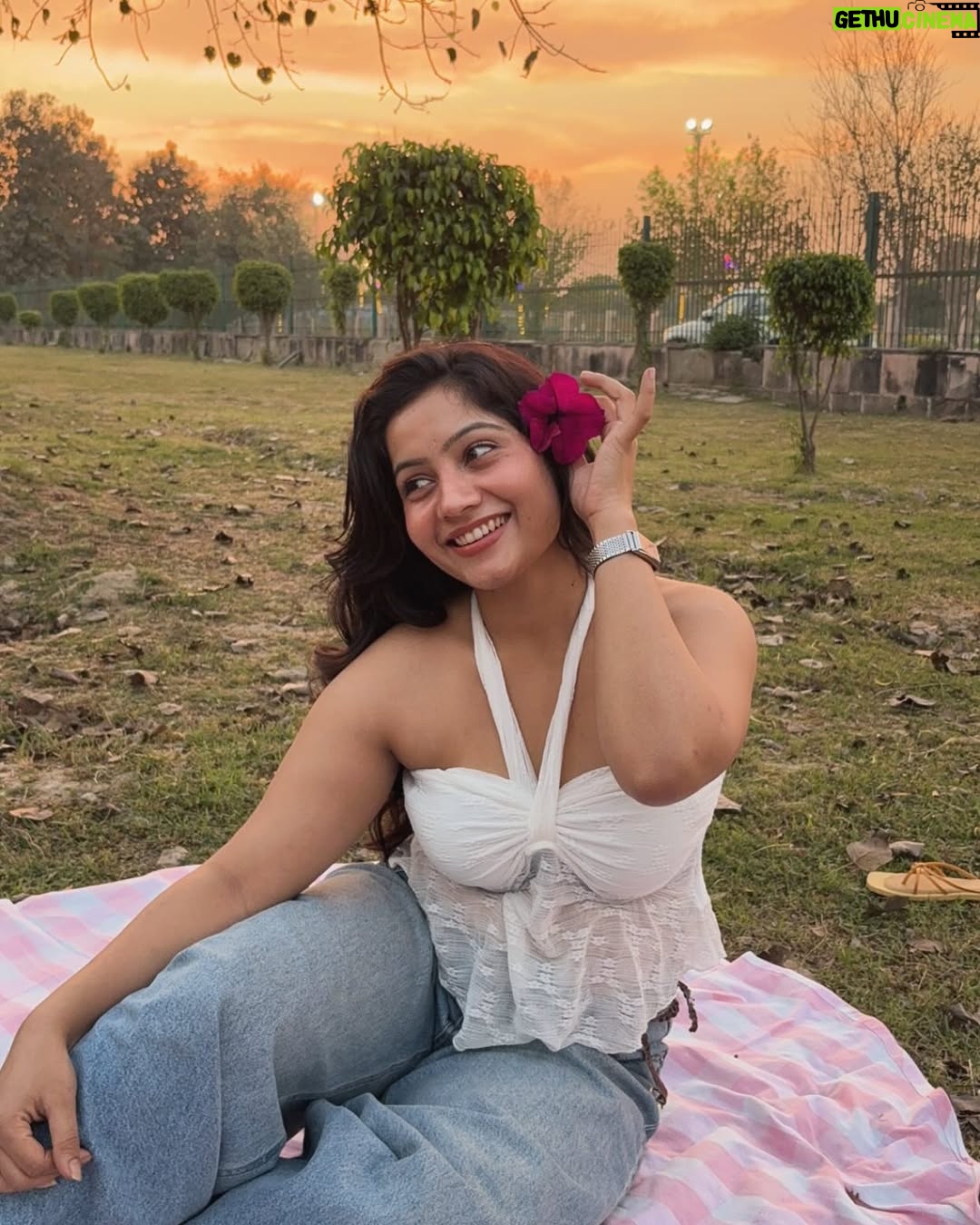 Shraddha Yadav - 8.8K Likes - Flower time of the year🌸✨🥹

(Explorepage, explore, foryoupage, foryou, trending,trendingnow)
#explorepage #explore #foryoupage #foryou #trending #trendingnow