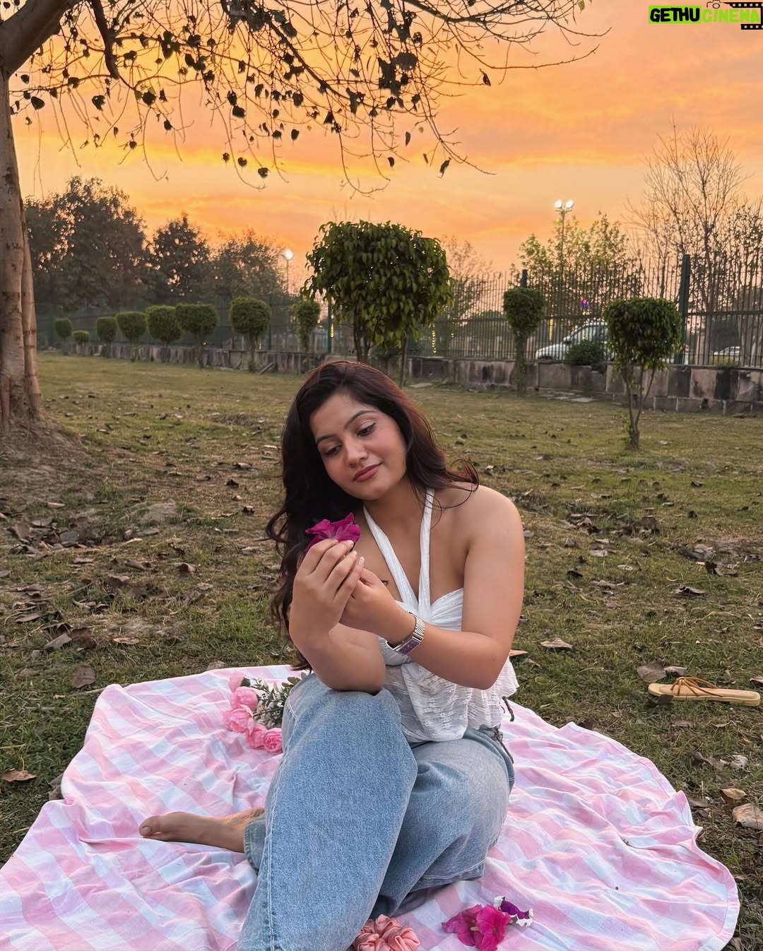 Shraddha Yadav - 8.8K Likes - Flower time of the year🌸✨🥹

(Explorepage, explore, foryoupage, foryou, trending,trendingnow)
#explorepage #explore #foryoupage #foryou #trending #trendingnow