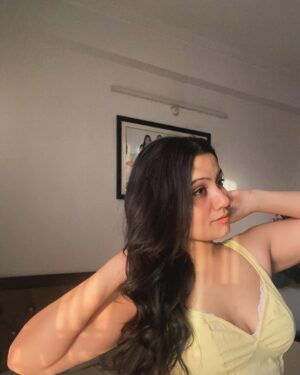 Shraddha Yadav Instagram - Pastel szn✨💛
(Explorepage,explore,foryoupage, foryou, trending, trendingnow)
#explorepage #explore #foryoupage #foryou #trending #trendingnow
