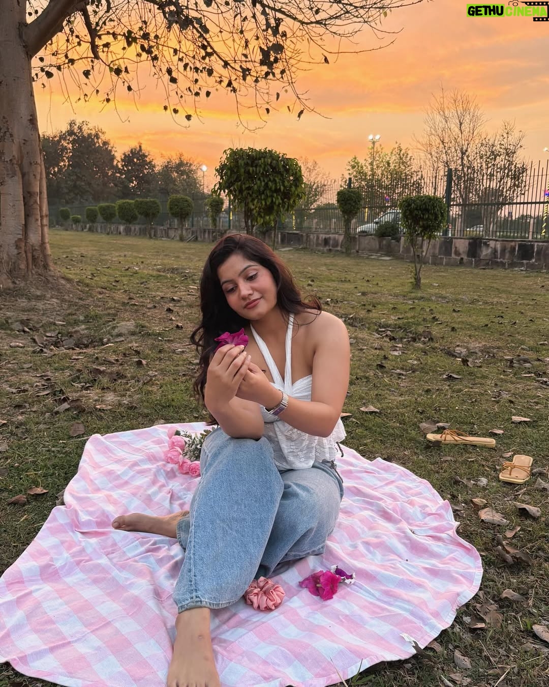 Shraddha Yadav - 8.8K Likes - Flower time of the year🌸✨🥹

(Explorepage, explore, foryoupage, foryou, trending,trendingnow)
#explorepage #explore #foryoupage #foryou #trending #trendingnow