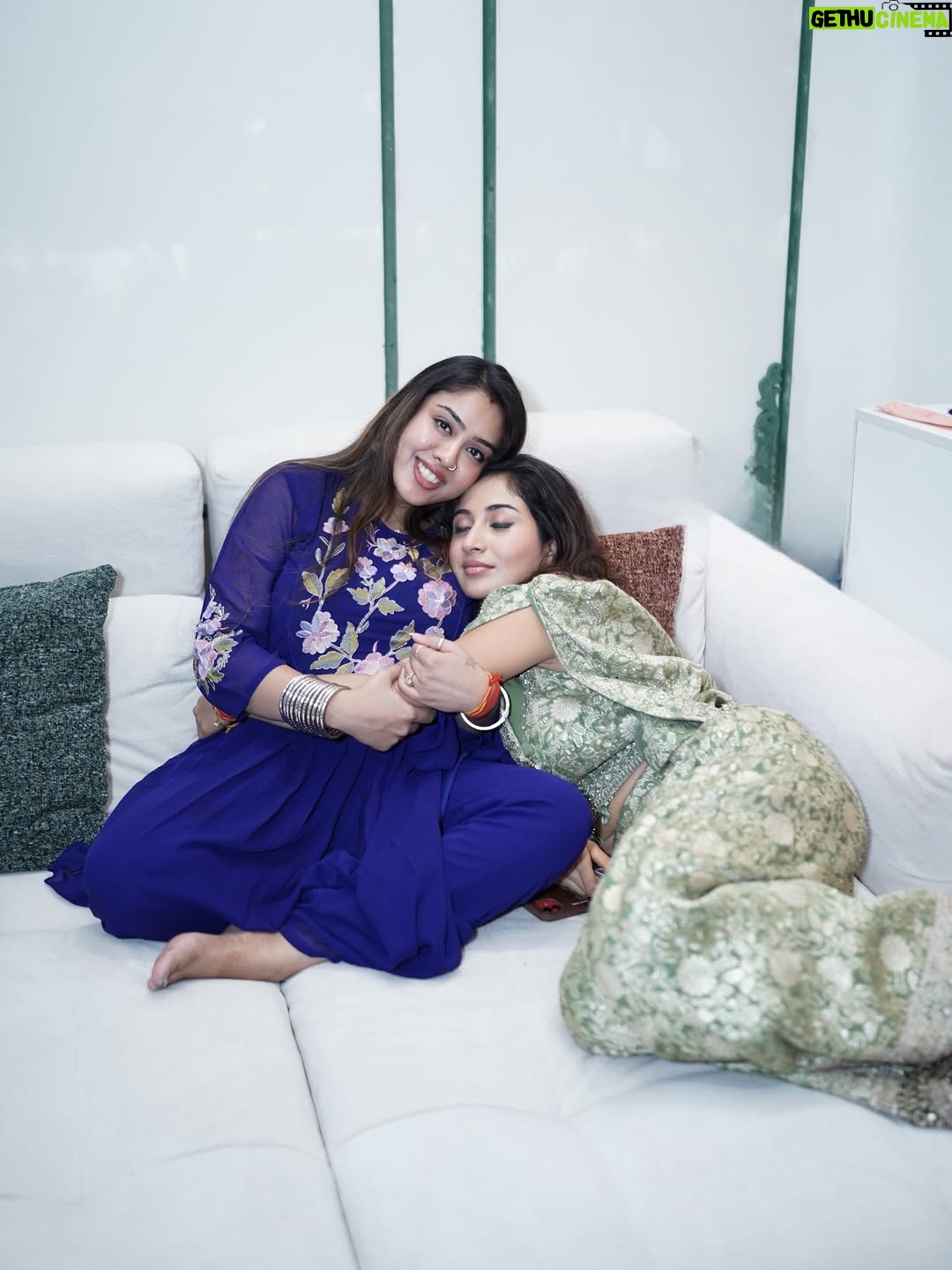 Shreya Kalra - 147.9K Likes - Agle baras tu jaldi aa ❤️
.
.
.
Outfit - @kikibyishikaagrawal