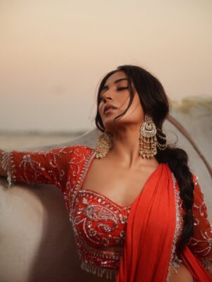 Shreya Kalra Instagram - Tere Hi Jese Lagte Hen Sare ❤️‍🩹
.
.
.
Outfit - @kikibyishikaagrawal 
📷- @damnhapppy @official.khushal.photography 
Makeup & Hair - @thethakurain