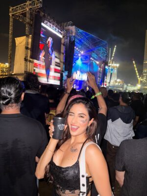 Shreya Kalra Instagram - take me to a concert and call it a date āŗļø
Outfit- @nefsfinds