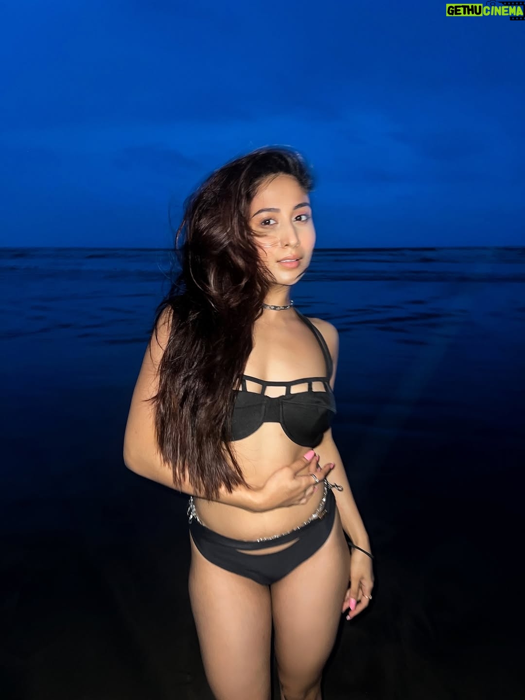 Shreya Kalra - 244.4K Likes - cause why not