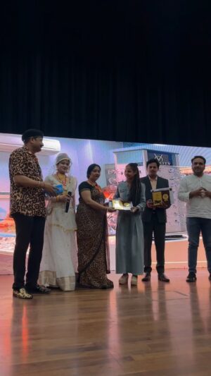 Shreya Pal Instagram - ♥️✨🕊️
.
.
.
#shreyapal65 #tag #reels #reel #fyp #foryou #award #awardshow #event #jhansi #love