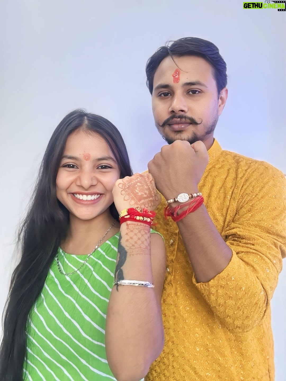 Shreya Pal - 4.7K Likes - HAPPY RAKSHABANDHAN ❤️🌸
#shreyapal65 
.
.
.

.
#rakhi #rakhshabandhan #love #brother #bhai