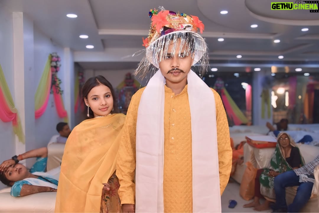 Shreya Pal - 9.7K Likes - Bhabhi Ghar Aa gyi guys 😍♥️😁
.
.
.
#photo #photoshoot #love #wedding