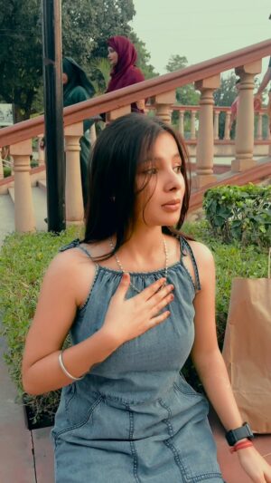 Shreya Pal Instagram - 😅❣️
.
.
.
#shreyapal65 #tag #reels #reel #fyp #foryou #expression #trending #love