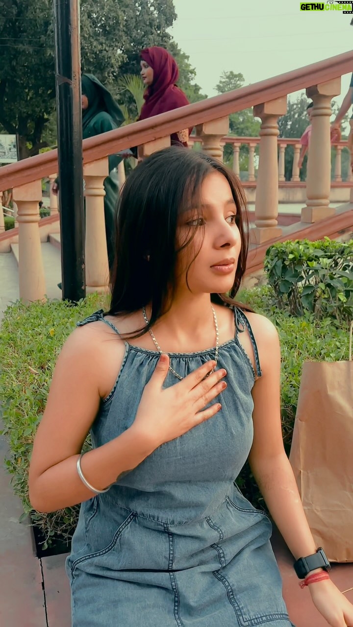 Shreya Pal - 9.7K Likes - 😅❣️
.
.
.
#shreyapal65 #tag #reels #reel #fyp #foryou #expression #trending #love