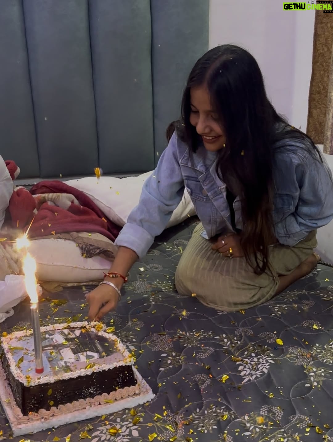 Shreya Pal - 4.1K Likes - All About My Birthday’s Evening ❤️☺️
.
.
.
.
#shreyapal65 #birthday #birthdaycelebrations #birthdayevening #love