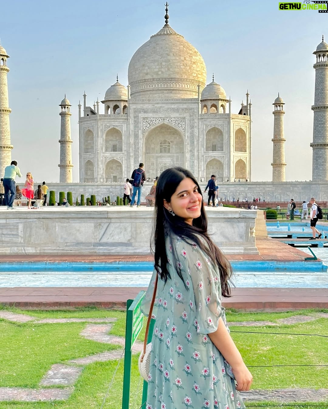 Shreya Sanghi - 76.6K Likes - Stone poetry 🤍✨

#tajmahal
.
.
.
.
.
.
.
.
.
.
.
.
#travelgram #india #indiatravelgram #agra #beauty #ootd #outfitoftheday #outfitinspiration #outfitinspo #monument #wonderoftheworld #indiapictures #indiatourism #incredibleindia #beauty #beautifuldestinations #indowestern #beautiful #sunkissed #tajmahalindia #travelblogger #travel #indiatravel #aesthetics #architecture #mughalarchitecture #art #timeless #serenity