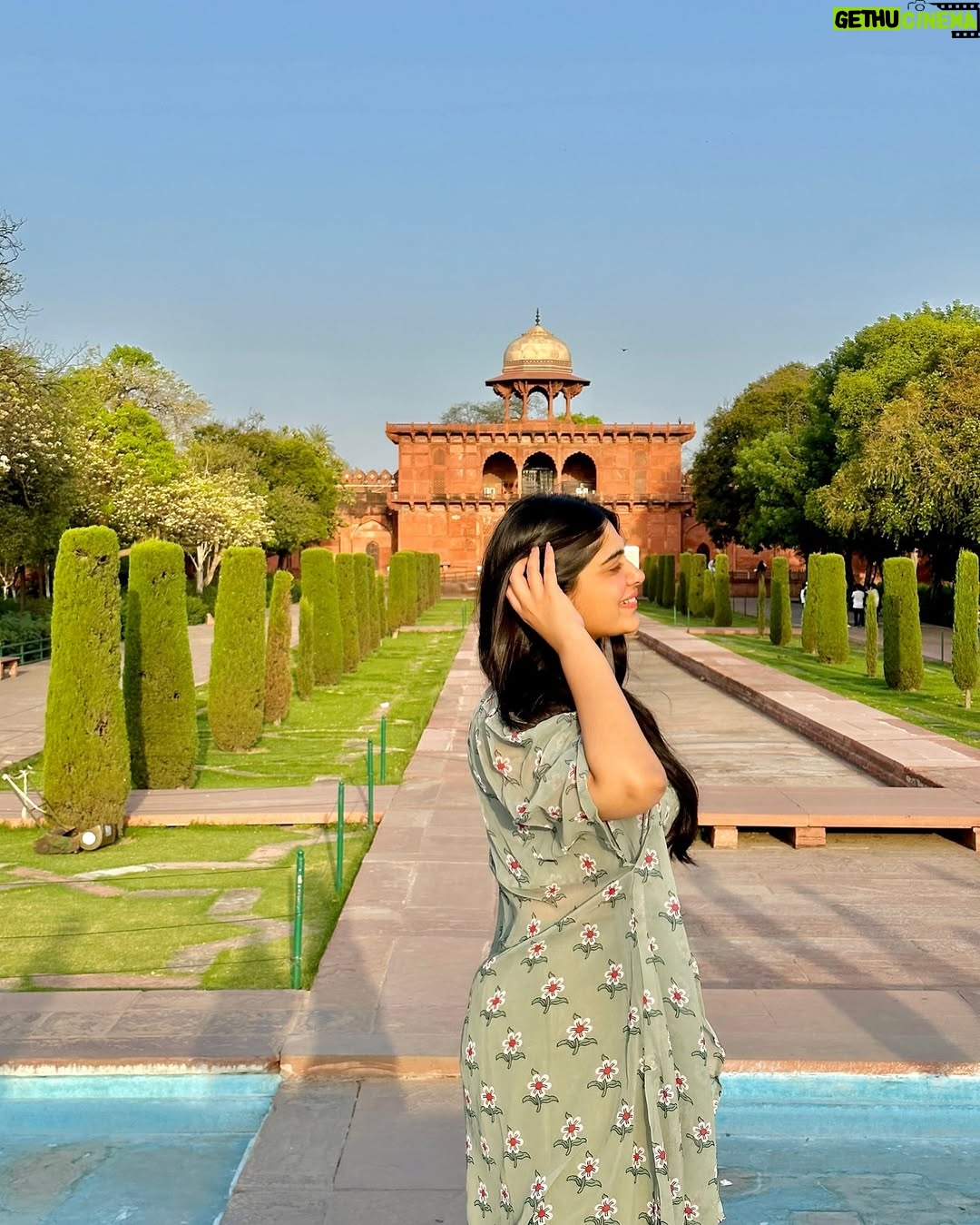 Shreya Sanghi - 76.6K Likes - Stone poetry 🤍✨

#tajmahal
.
.
.
.
.
.
.
.
.
.
.
.
#travelgram #india #indiatravelgram #agra #beauty #ootd #outfitoftheday #outfitinspiration #outfitinspo #monument #wonderoftheworld #indiapictures #indiatourism #incredibleindia #beauty #beautifuldestinations #indowestern #beautiful #sunkissed #tajmahalindia #travelblogger #travel #indiatravel #aesthetics #architecture #mughalarchitecture #art #timeless #serenity
