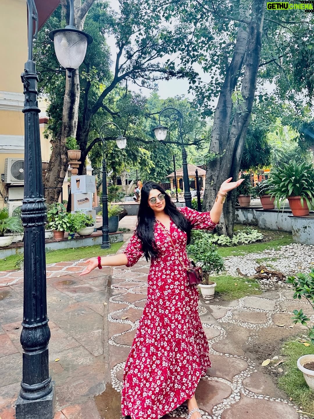 Shreya Sanghi - 1.4K Likes - There are decades when nothing happens; and there are weeks when decades happen. 🤍
.
.
.
.
.
.
.
.
.
.
.
.
.
#beautifulday #nature #lunchdate #ootd #foodstagram #coffee #dessert #trees #beauty #delhi #delhidiaries #delhigram #beautiful #friends #girlfriends #dayout #food #outfitoftheday #fun #goodvibes #allsmiles #art #artwork #artsy #artworks #artgallery #artlovers #goodfood #coffeedate #delhiblogger