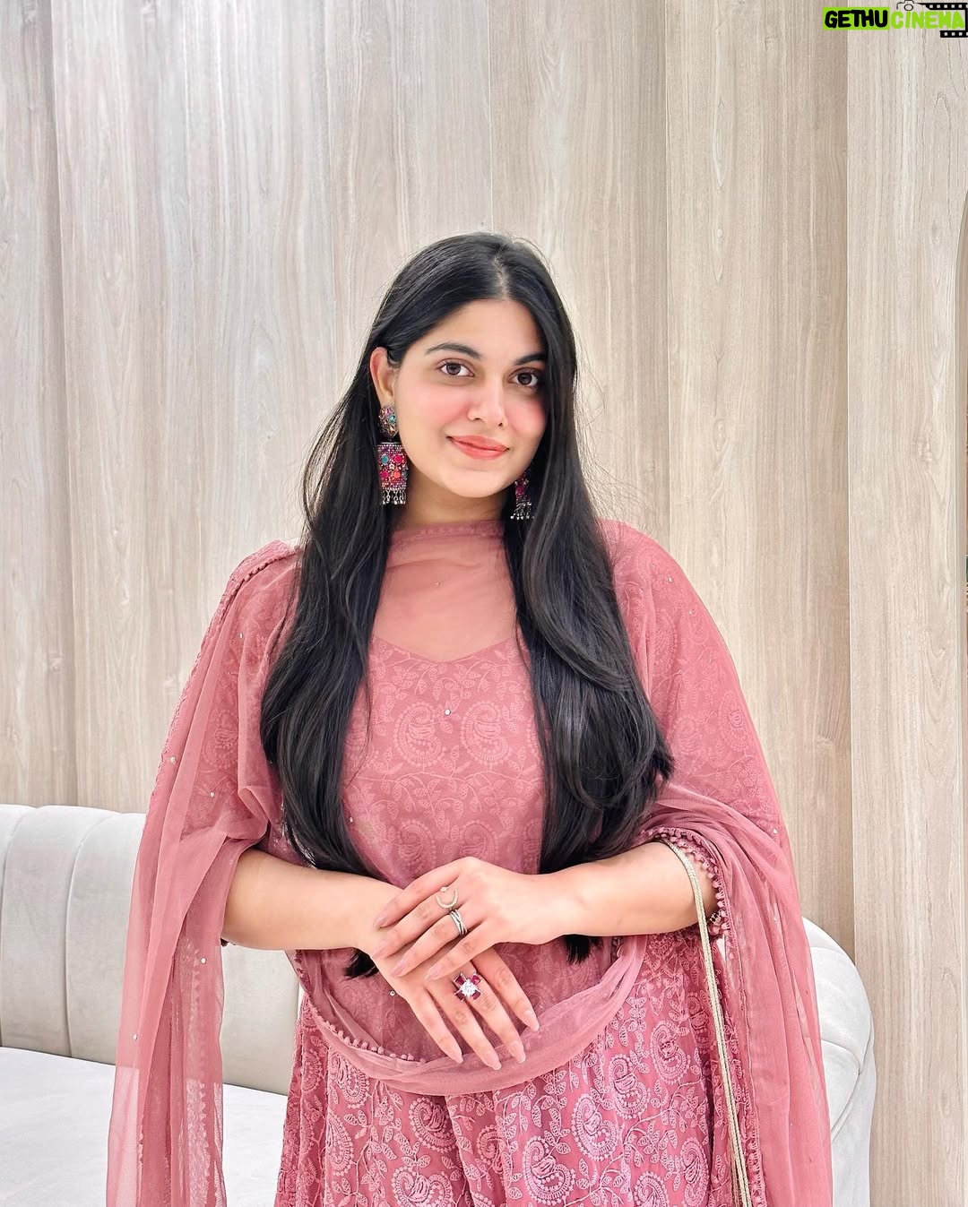 Shreya Sanghi - 87.3K Likes - गुलाबी 🌸🌸
.
.
.
.
.
.
.
.
.
.
.
.
.
.
.
.
.
.
.
.
.
.
.
#rakhioutfit #suit #jhumkas #weddingoutfit #ootd #weddingvibes #outfitoftheday #indianfashion #indianwedding #indianoutfit #ethnicwear #ethnicfashion #ethnicoutfit #accessories #ethnic #traditional #traditionalwear #sunkissed #indianweddings #indianwear #outfitinspiration #outfitinspo #fashionblogger #fashiongram #weddingwear #indianweddingbuzz #accessoriesoftheday #fyp #explore #pinterestaesthetic