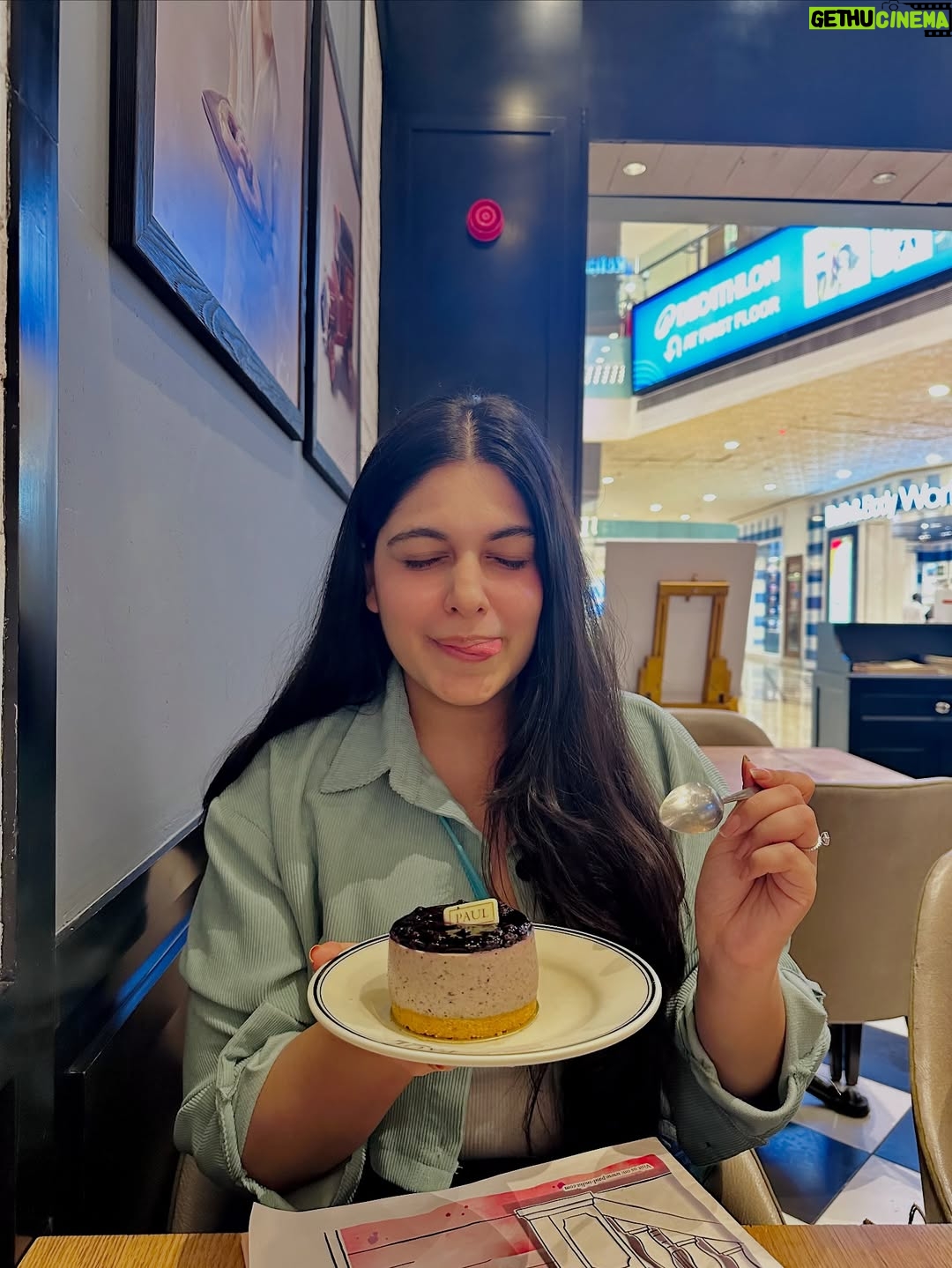Shreya Sanghi - 1.6K Likes - Girl therapyyyy. ☕️🍔👗🛍️🍕🍮

#adayinthelife
.
.
.
.
.
.
.
.
.
.
.
.
.
.
.
.
.
#girltherapy #lunchdate #shopping #ootd #momanddaughter #food #foodstagram #foodgasm #paulcafe #burger #pizza #salad #cheesecake #fitspo #casualstyle #outfitinspiration #outfitinspo #casualfashion #croissant #coffee #fig #adayinmylife #instadaily #lifestyleblogger #lifestyle #goodday #explore