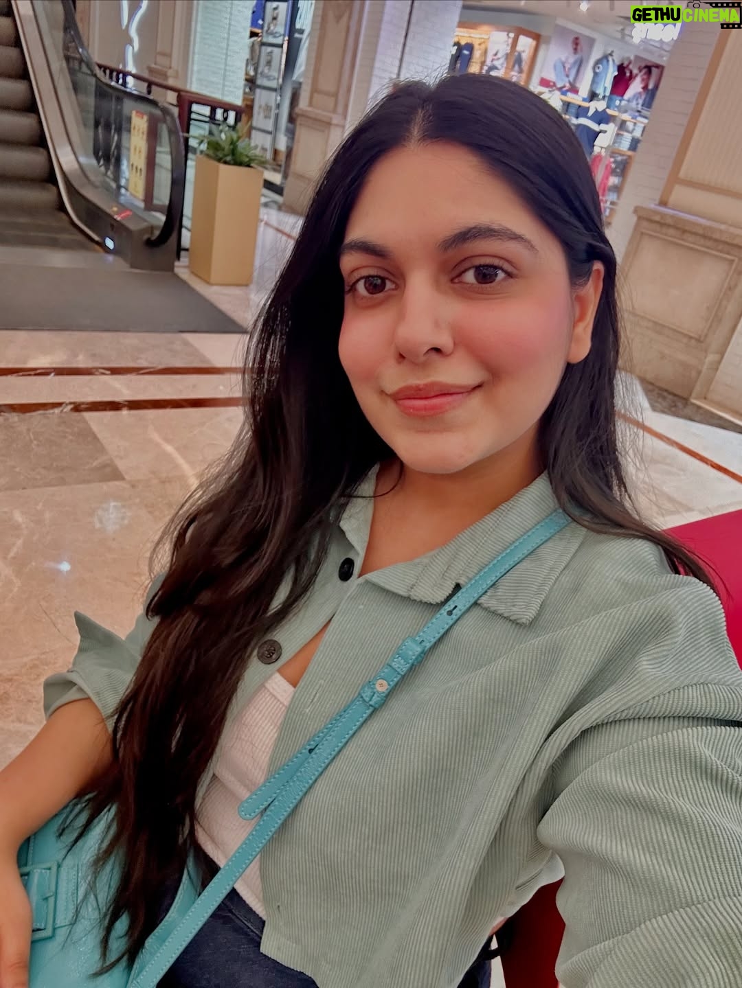 Shreya Sanghi - 1.6K Likes - Girl therapyyyy. ☕️🍔👗🛍️🍕🍮

#adayinthelife
.
.
.
.
.
.
.
.
.
.
.
.
.
.
.
.
.
#girltherapy #lunchdate #shopping #ootd #momanddaughter #food #foodstagram #foodgasm #paulcafe #burger #pizza #salad #cheesecake #fitspo #casualstyle #outfitinspiration #outfitinspo #casualfashion #croissant #coffee #fig #adayinmylife #instadaily #lifestyleblogger #lifestyle #goodday #explore
