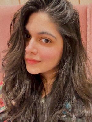 Shreya Sanghi Instagram - Felt cute 🥰
.
.
.
.
.
.
.
.
.
#selfies #goodhairday #selfiegram #weekendmood #selfiegram #hairgoals #moodygrams #selfie #cozy #dayoff #chill #allsmiles
