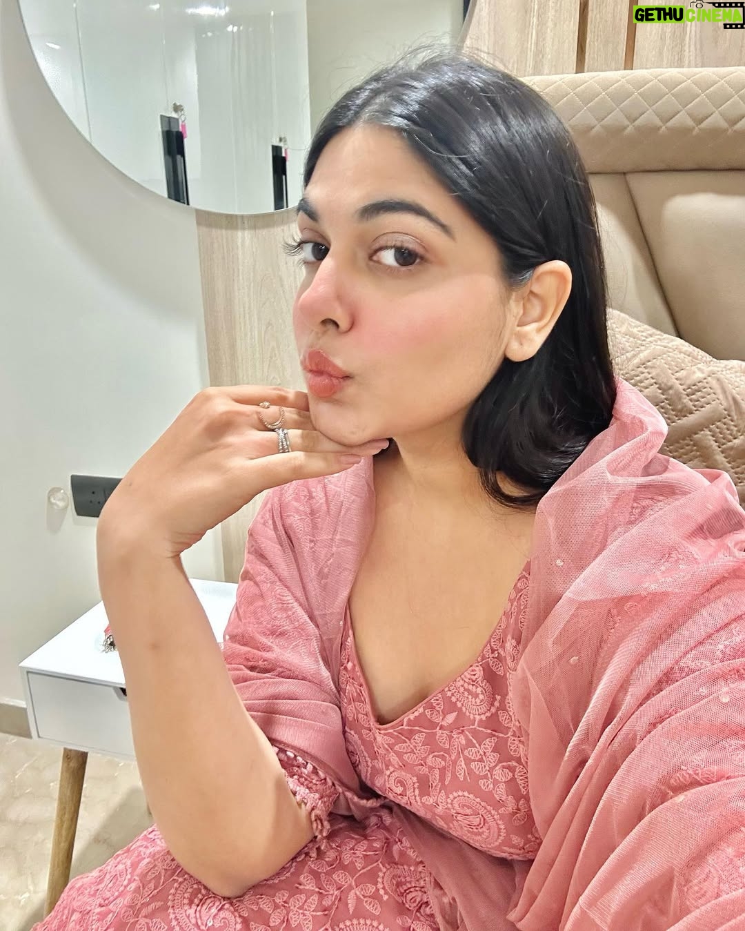 Shreya Sanghi - 87.3K Likes - गुलाबी 🌸🌸
.
.
.
.
.
.
.
.
.
.
.
.
.
.
.
.
.
.
.
.
.
.
.
#rakhioutfit #suit #jhumkas #weddingoutfit #ootd #weddingvibes #outfitoftheday #indianfashion #indianwedding #indianoutfit #ethnicwear #ethnicfashion #ethnicoutfit #accessories #ethnic #traditional #traditionalwear #sunkissed #indianweddings #indianwear #outfitinspiration #outfitinspo #fashionblogger #fashiongram #weddingwear #indianweddingbuzz #accessoriesoftheday #fyp #explore #pinterestaesthetic