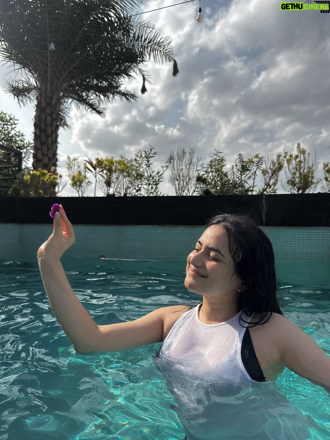 Shreyashi Verma - 9.2K Likes - just light, laughter & little things ♡˚📷｡☀️
.
.
.
#cameraroll #dump #photo #staycation #wishlinked #outfits #fashion #memories #trending #explorepage✨ #exploring