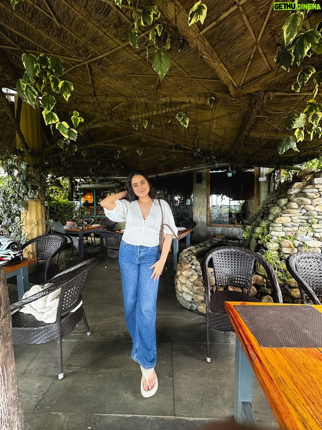 Shreyashi Verma - 11.9K Likes - coffee & comfort, always here 🤍
.
.
.
coffee dates, hometown, mountains, peace, slow days, calm, cozy, soft, explore, cute cafes, quiet corners 

#explore #fy #wishlinked #hills