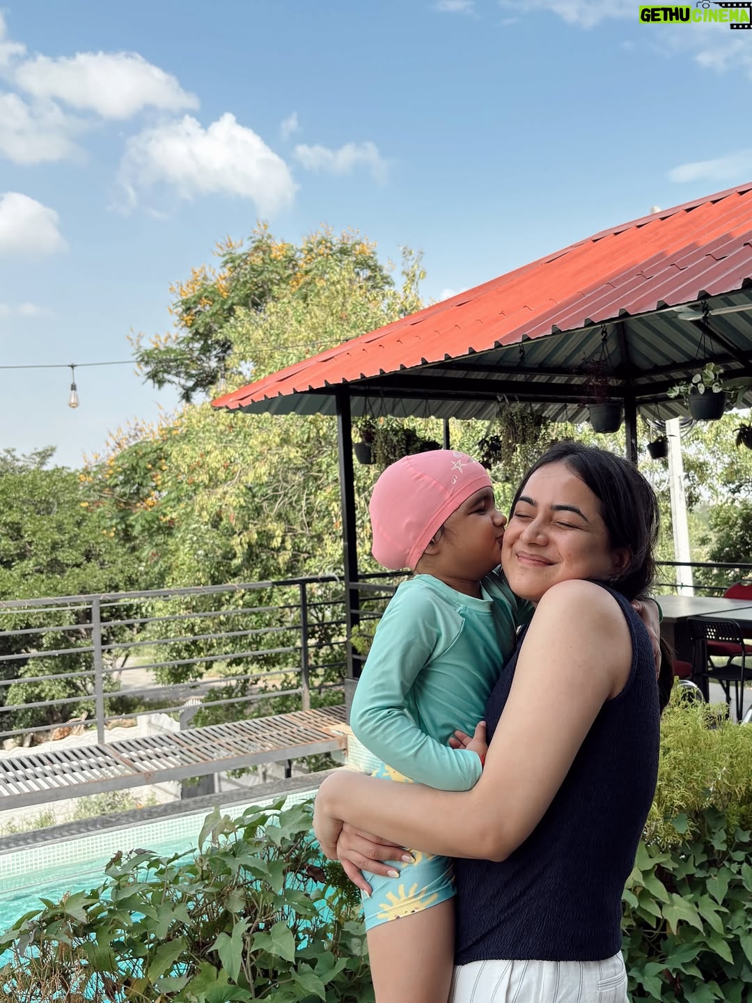 Shreyashi Verma - 9.2K Likes - just light, laughter & little things ♡˚📷｡☀️
.
.
.
#cameraroll #dump #photo #staycation #wishlinked #outfits #fashion #memories #trending #explorepage✨ #exploring