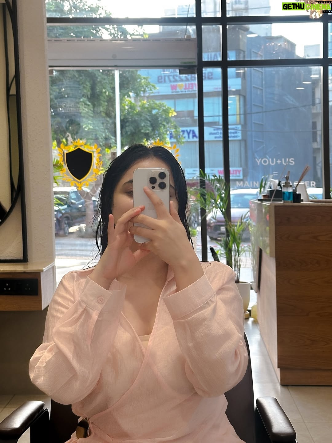 Shreyashi Verma - 8.9K Likes - had the nicest time at @geetanjalistudioofficial 🤍
.
.
.
#salon #selfcare #selfcareritual #salonexperience #geetanjali #freshcare #treatyourself #gurgaon #salonservices #wishlinked