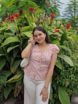 Shreyashi Verma Instagram - tell me a story w flowers š·
.
comment for links š
.
{ flower girl, summer outfit, outfit inspiration, day out, cafe hopping, delhi, soft girl, soft girl aesthetics, daisies, flowers, Pinterest }
#outfits #fashion #explore #softgirl #wishlinked