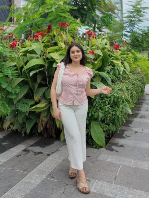 Shreyashi Verma Instagram - tell me a story w flowers š·
.
comment for links š
.
{ flower girl, summer outfit, outfit inspiration, day out, cafe hopping, delhi, soft girl, soft girl aesthetics, daisies, flowers, Pinterest }
#outfits #fashion #explore #softgirl #wishlinked