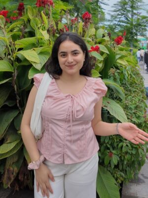 Shreyashi Verma Instagram - tell me a story w flowers š·
.
comment for links š
.
{ flower girl, summer outfit, outfit inspiration, day out, cafe hopping, delhi, soft girl, soft girl aesthetics, daisies, flowers, Pinterest }
#outfits #fashion #explore #softgirl #wishlinked