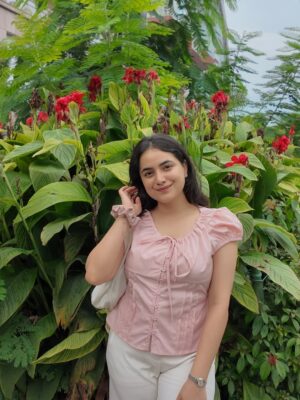 Shreyashi Verma Instagram - tell me a story w flowers š·
.
comment for links š
.
{ flower girl, summer outfit, outfit inspiration, day out, cafe hopping, delhi, soft girl, soft girl aesthetics, daisies, flowers, Pinterest }
#outfits #fashion #explore #softgirl #wishlinked