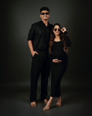 Shriya Jain Instagram - A very happy birthday to my dear husband ❤️ who is also gonna be the father of my child 🥹
How lucky he/she will be to experience the same amount of love you give me everyday.
The laughter , the smiles that I get , is soon gonna be on someone else’s face too 💕
Love you! ❤️