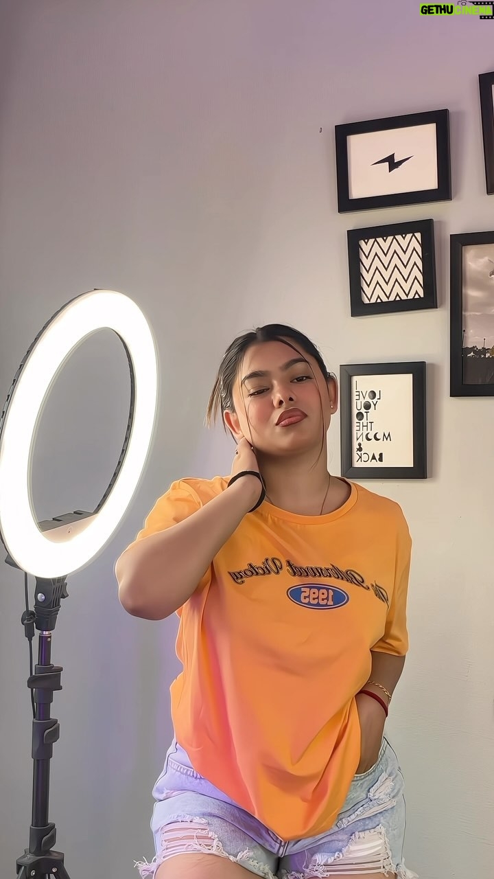 Shrniii - 28.9K Likes - Shopping List❤️ @_.shrniiii._ 
.
.
.
#reelkarofeelkaro #reelinstagram #reels
#reelitfeelit #explorar #explore #viralvideos #viral #trending #delhi #shrniifam