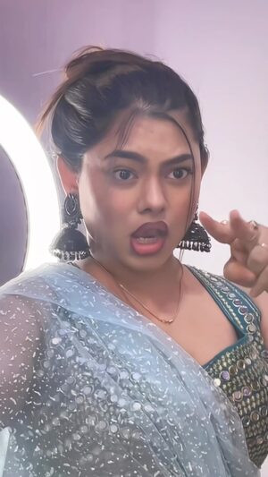 Shrniii Instagram - Aisse🔥🥵🤌🏻 @_.shrniiii._ 
.
.
.
#bhojpuri #bhojpuri_song #bhojpurireels
#bhojpuriactress #bhojpurireels❤️😘😘 
#dance #dancevideo #dancer #viralvideos
#viralreels #viral #delhi #shrniifam #explorepage