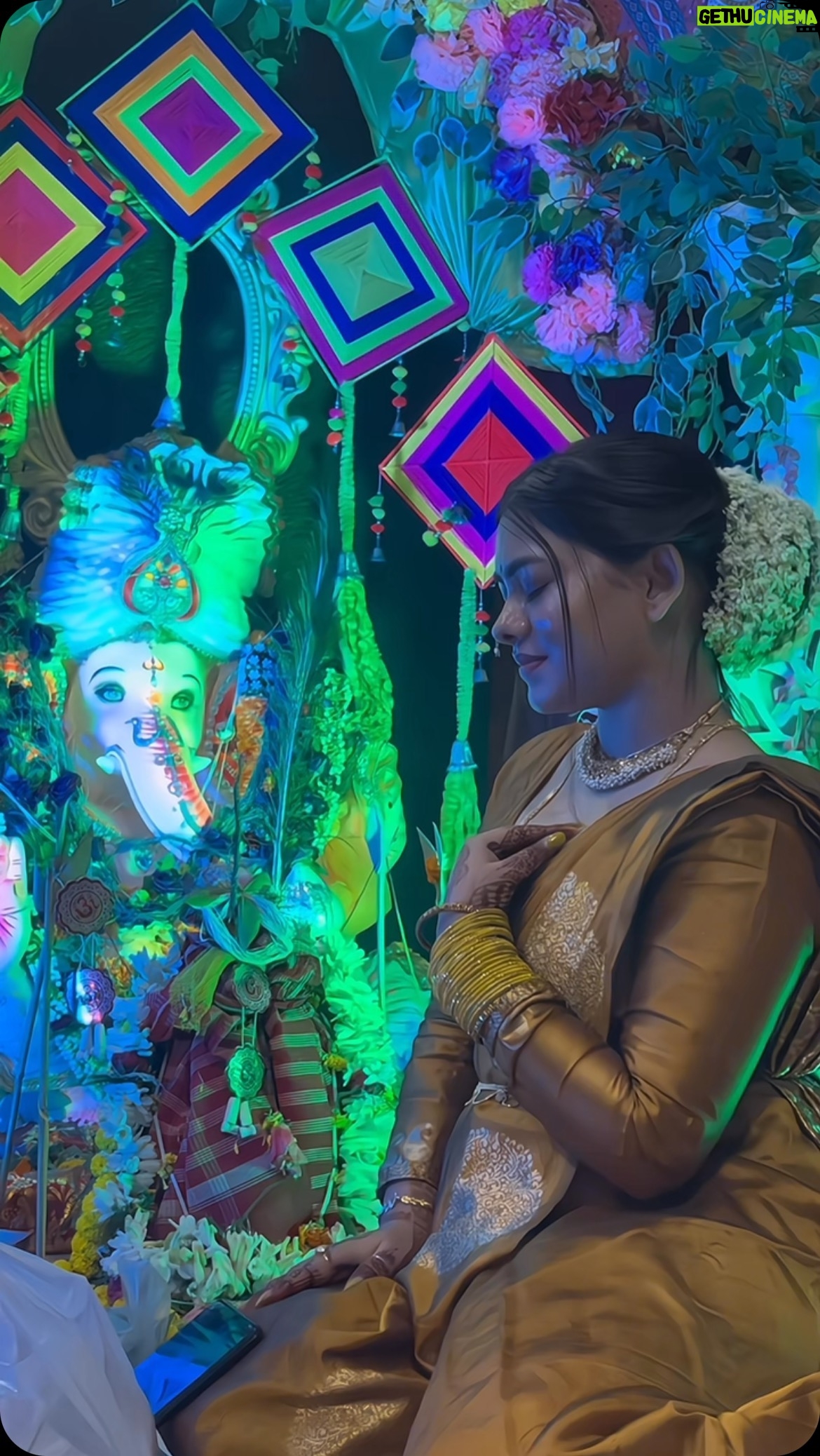 Shrniii - 17.9K Likes - Morya🌺😍❤️ @_.shrniiii._ 
.
.
.
#reelkarofeelkaro #reelinstagram #reels
#reelitfeelit #explorar #explore #viralvideos #viral #trending #delhi #shrniifam #explorepage #bappa #bappamorya
