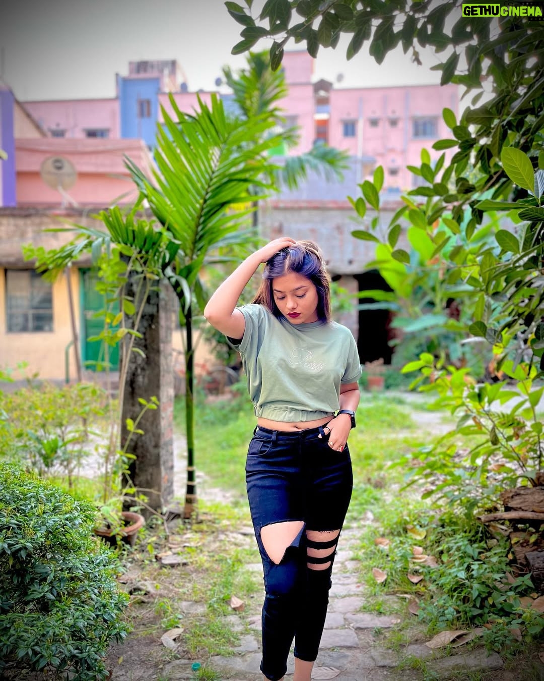 Shrniii - 12.9K Likes - A smile never goes out of style✨💗
.
.
.
.
.

#instagram #instalike #instagood #instadaily #instapic #instafashion #insta #instafollow #shrniifam