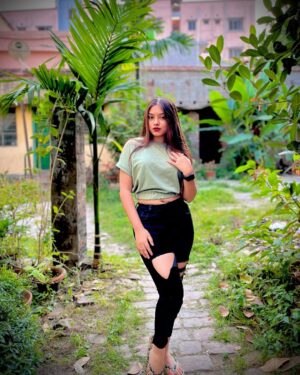 Shrniii Instagram - A smile never goes out of style✨💗
.
.
.
.
.

#instagram #instalike #instagood #instadaily #instapic #instafashion #insta #instafollow #shrniifam