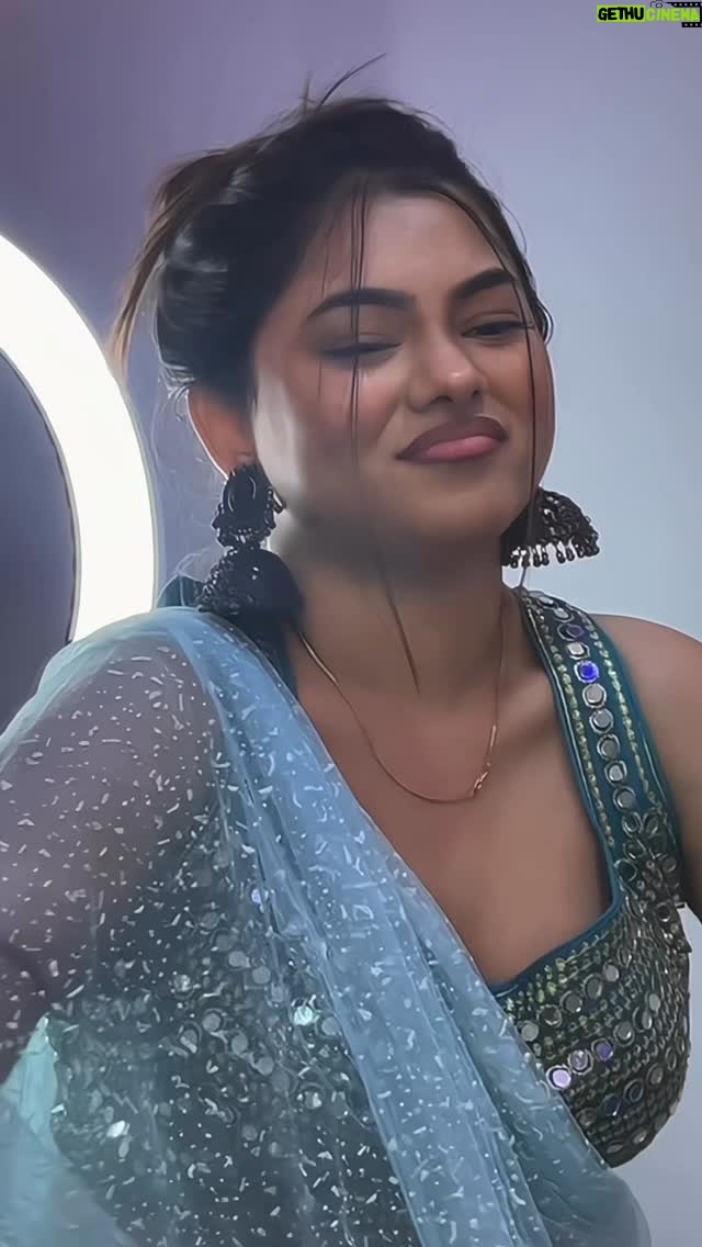 Shrniii - 252.7K Likes - Areee🔥🤌🏻 @_.shrniiii._ 
.
.
.
#bhojpuri #bhojpuri_song #bhojpurireels
#bhojpuriactress #bhojpurireels
#dance #dancevideo #dancer #viralvideos
#viralreels #viral #delhi #shrniifam #explorepage