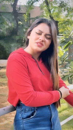 Shrniii Instagram - Smja ky😅💯
.
.
.
.
.
.
#reels #explorepage #explore
#instagramreels #fyp #shrniifam