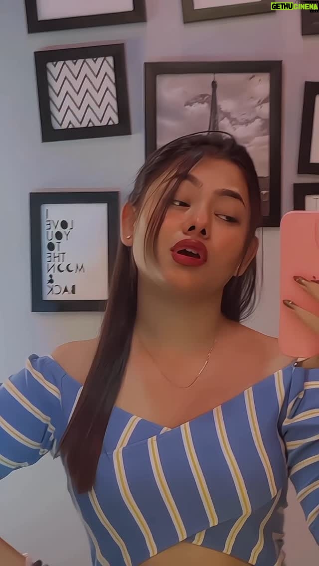 Shrniii - 20K Likes - Haan😆🔥💞 @_.shrniiii._ 
.
.
.
#reelkarofeelkaro #reelinstagram #reels
#reelitfeelit #explorar #explore #viralvideos #viral #trending #shrniifam #explorepage