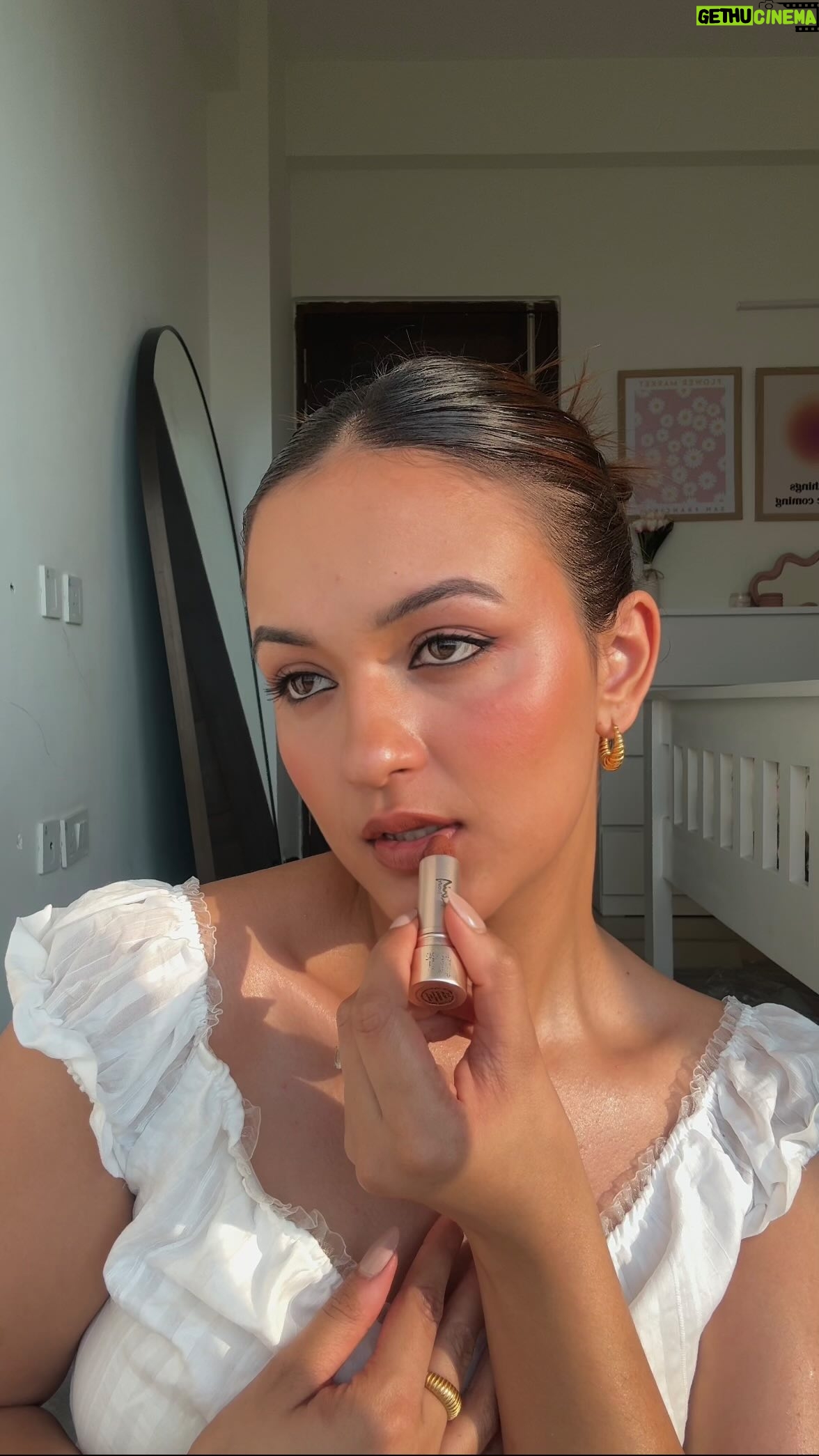 Shruti Bkshi - 12.9K Likes - My favorite nude lip shades ✨

Love @lorealparis Worth It! 🤎 But if you’re not my skin tone, you can try the Worth It Medium ✨instead, as this one might wash you out a little. The one from @blurindia is also on the lighter side. Apart from these two the rest @mruchabeauty @simplynam.beauty @maybelline_ind @kaybykatrina are universally flattering and should suit everyone! 💄 

#reels #reelsinstagram #trending #viral #explorepage #explore #nudelipshade #nudelipcolor #brown #nudes