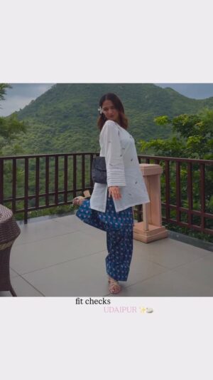 Shruti Bkshi Instagram - i know you all loved my udaipur fits so here's proper breakdown 🥰🤭💗
1 outfit- is inspired by my fav @_anandhika.official 🌟and its from @shop.khanak ✨
Rest all the outfits are from my fav @jonaya.in , thankyou for helping me last moment 🎀🫂
#reels #reelsinstagram #explore #explorepage #trending #trendingreels #viral #udaipur #udaipurlakecity #udaipurtimes #udaipuroutfits #ethnic