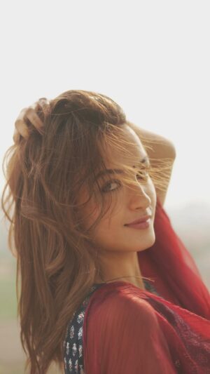 Shruti Bkshi Instagram - something about these punjabi songs🤭
#reels #reelsi̇nstagram #trending #trendingsongs #viral #punjabi #explore #explorepage #suit