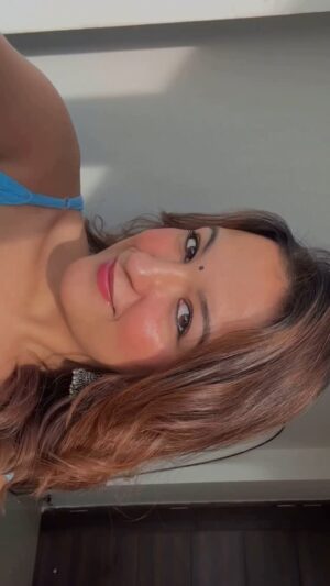 Shruti Bkshi Instagram - good morning from a bollywoodpagluuu 🥰
#reels #reelsinstagram #trending #trendinreels #viral #explorepage #explore #bollywood