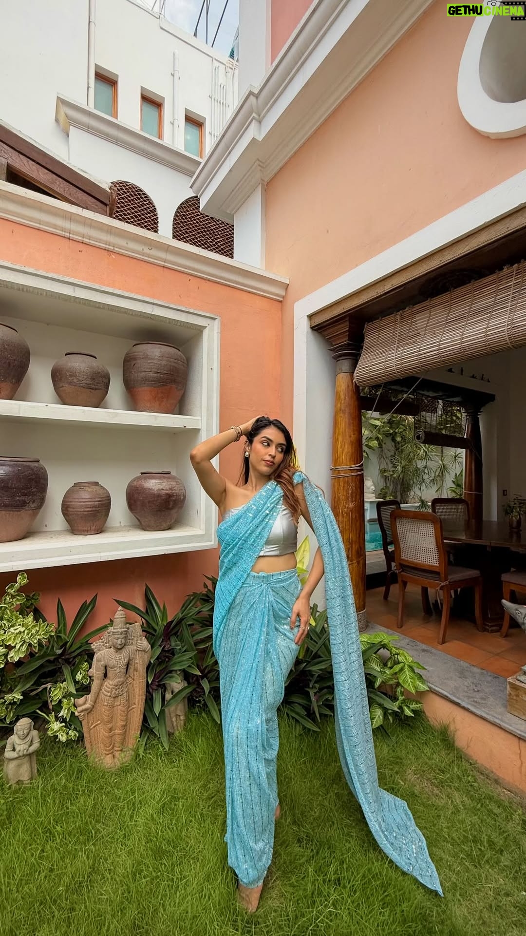 Shubhi Bharal - 3 Likes - Comment “Saree” for the link✨🫶🏼

#shubhibharal #thattrendstalker #saree #readytowearsaree #predrapedsaree