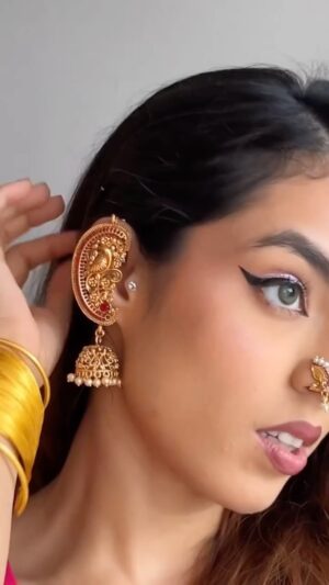 Shubhi Bharal Instagram - These earcuffs are everything✨🫶🏼 Comment for the links✨
#shubhibharal #thattrendstalker #TTSfinds