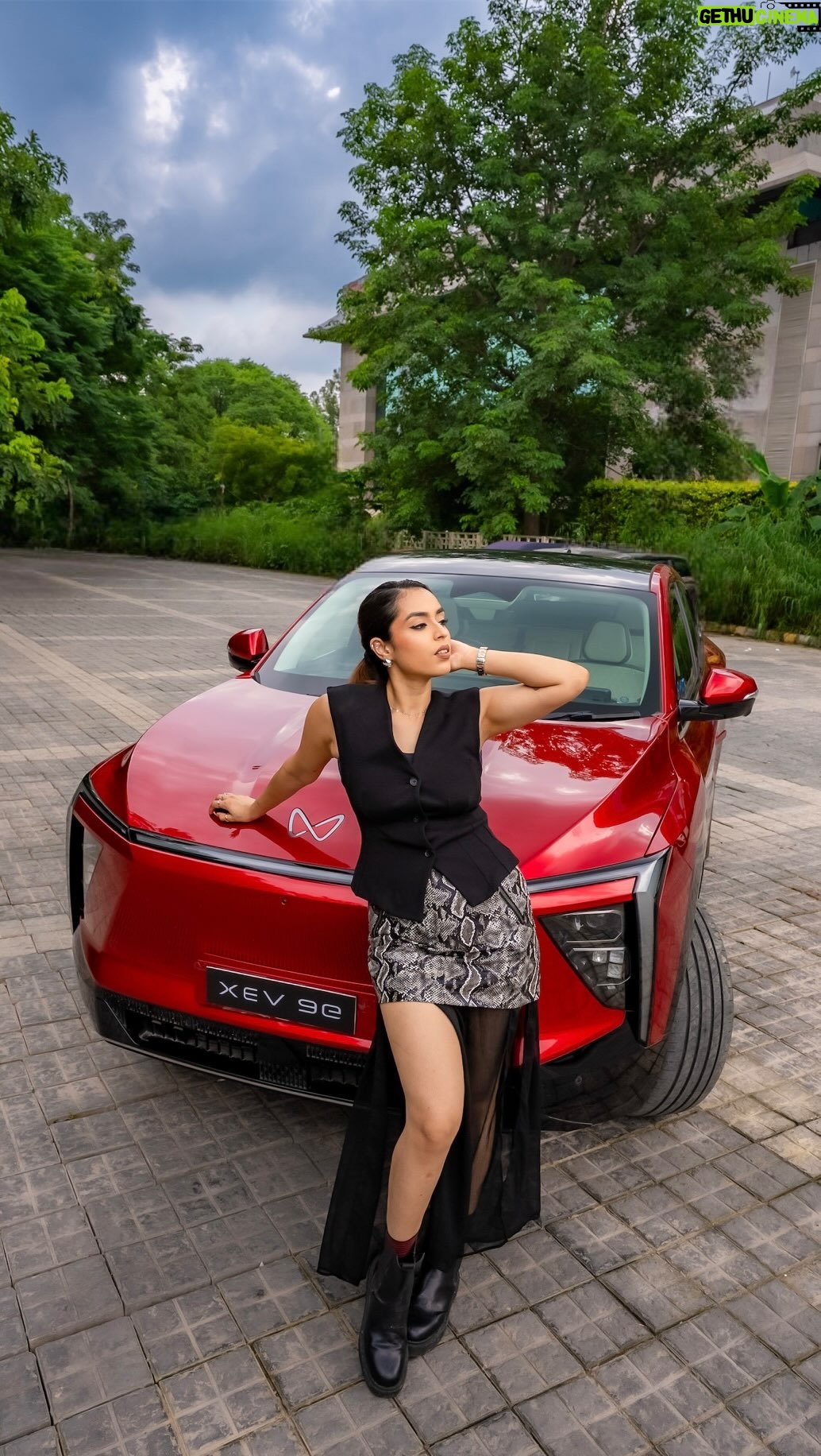 Shubhi Bharal - 7.3K Likes - Meet the Mahindra XEV 9E, not just a car, but a lifestyle.
Style, comfort, and performance, all in one iconic ride. Would you take the XEV 9E on your next road trip? 🚗⚡️
@mahindraelectricsuvs 
#ShubhiBharal #ThatTrendStalker #UnlimitBharat #XEV9e #BE6 #MahindraElectricOriginSUVs #TV9Network #WorldEVDay