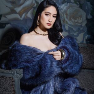 Shwe Eain Si Instagram - Baby I was born this way 
Don’t try to understand me cos 
I don’t even get myself 

📸 Wunna Khwar Nee 
💄Pyae Phyo Thant