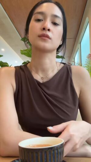Shwe Eain Si Instagram - Pot saint Thout Kya ml ✨😛