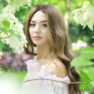 Shwe Hmone Yati Instagram - Falling in love with you #someone #missyou #