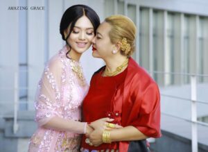 Shwe Hmone Yati Instagram - Mom#sheisthebest